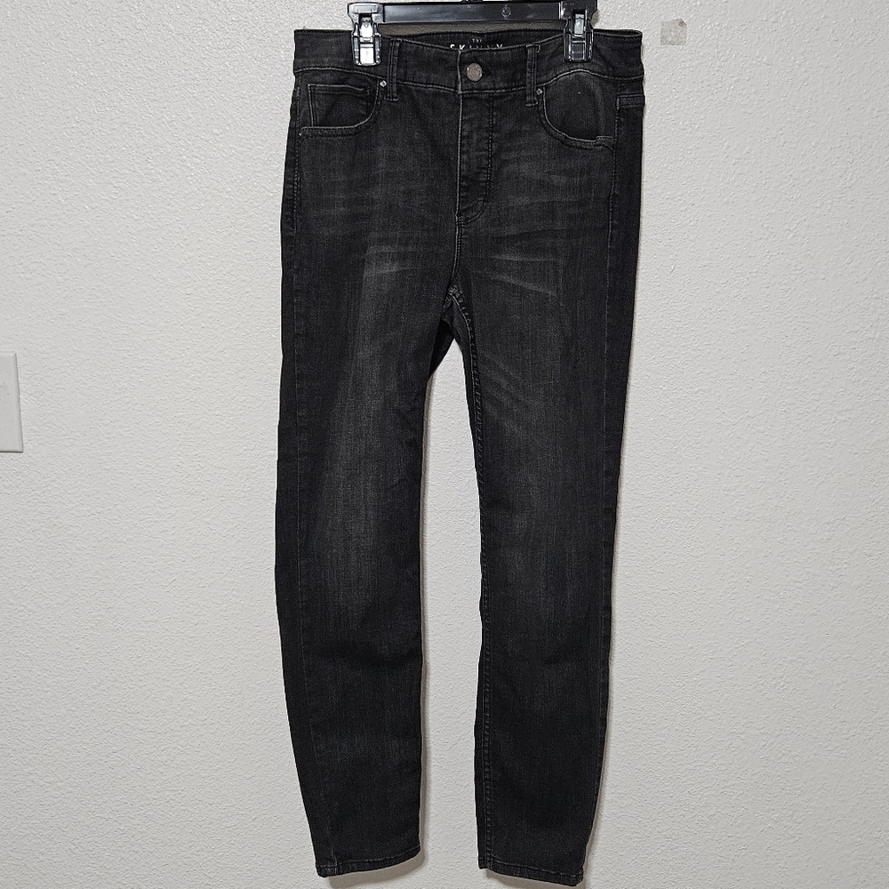 White House Black Market the skinny ankle jeans size 4
